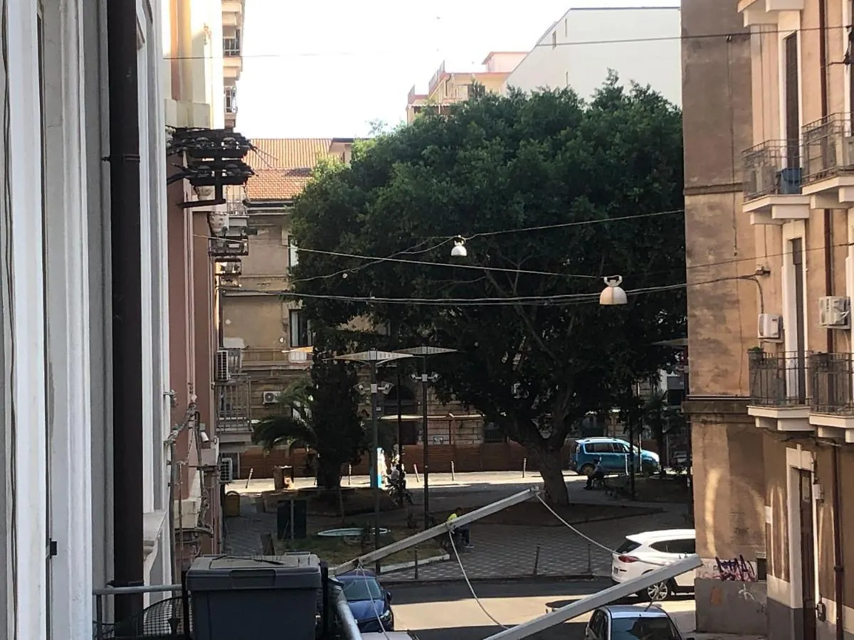 Montello Guest House & Apartment Katania